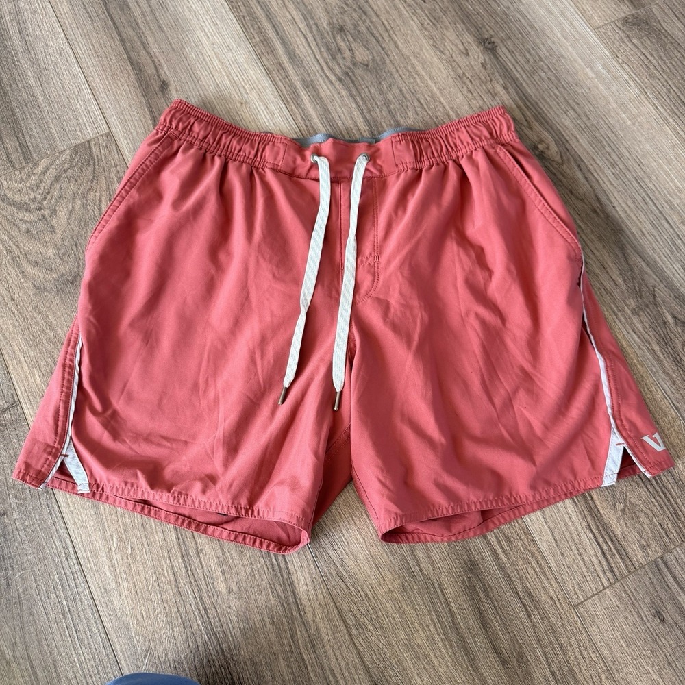Vuori Trail Shorts Mens M Rust Red Athletic Running 6"Shorts V341
